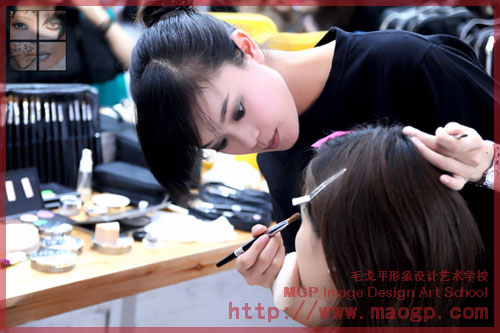 上海毛戈平学校承办2010国际模特大赛上海总